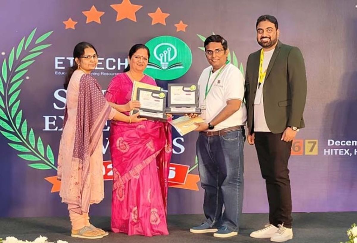 School Excellence Award to CMS Chowk Campus