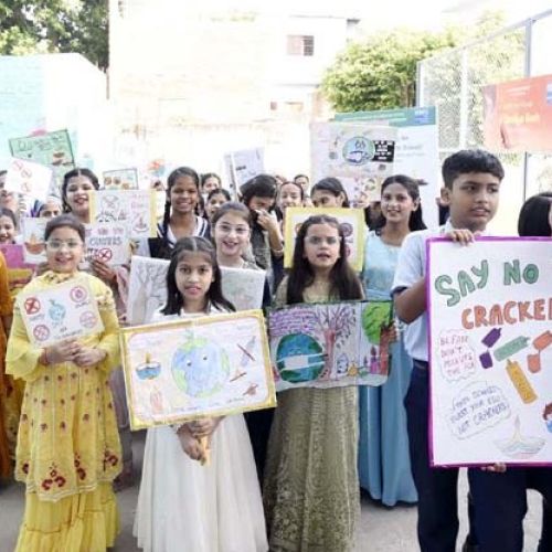 Over 63,000 CMS students pledge to celebrate Cracker-free Diwali